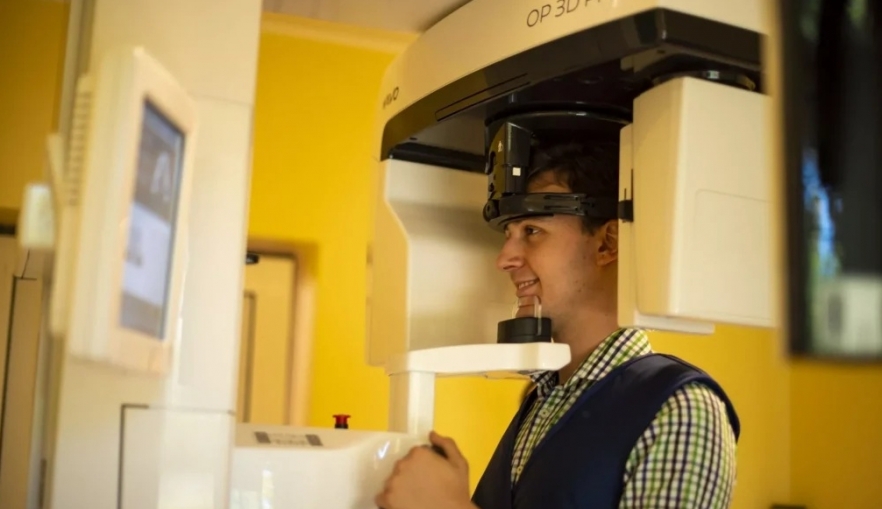 (P) Ce vede dentistul și pacientul nu poate vedea: rolul tehnologiei în diagnosticul stomatologic